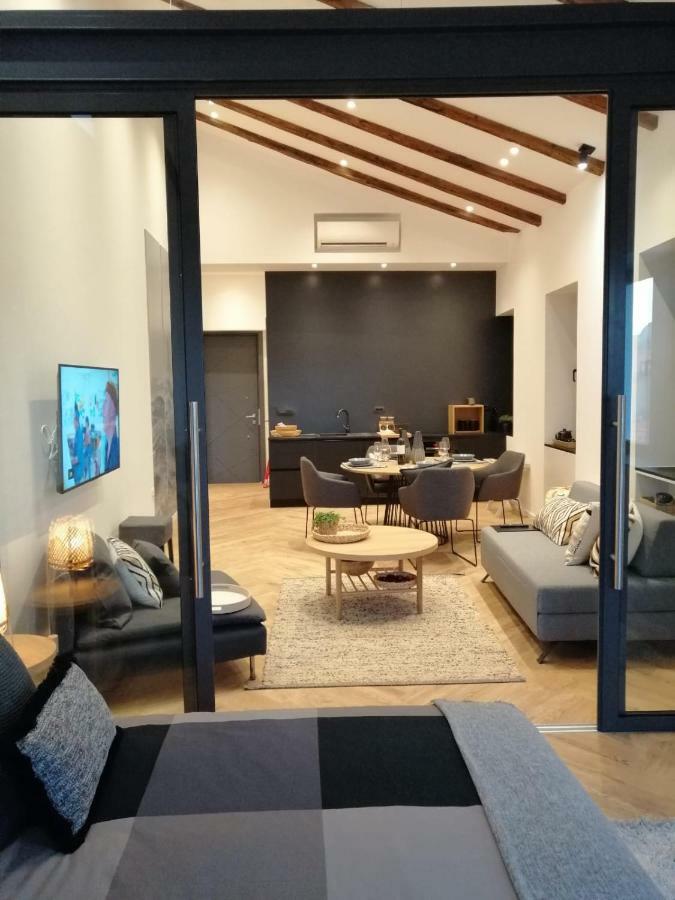 Luxury Apartment Jana With Private Parking Pola Esterno foto